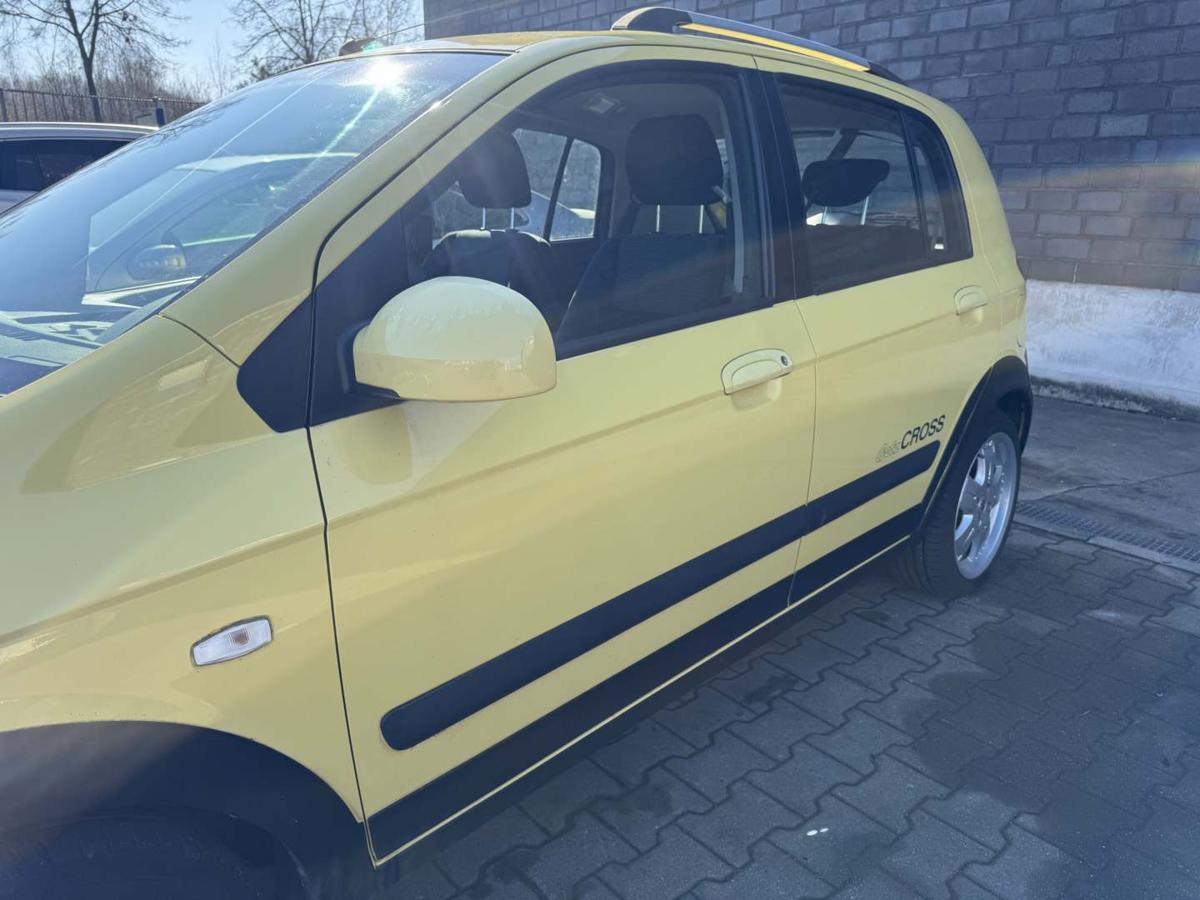 Hyundai Getz Cross original T&uuml;r vorn links 3W Willow Green 5-T&uuml;rer Rohbau Bj.2008